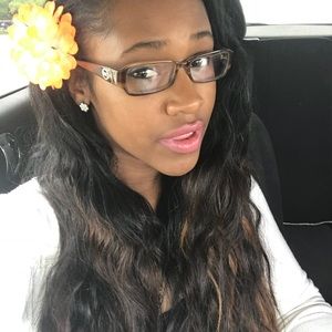 Meet your Posher, Bianca